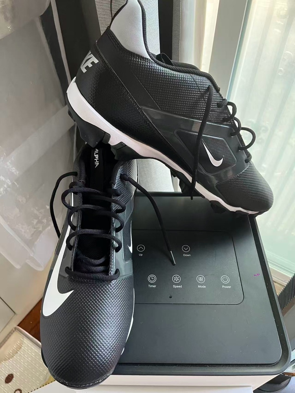 Nike Men’s Black White Athletic Soccer Cleats